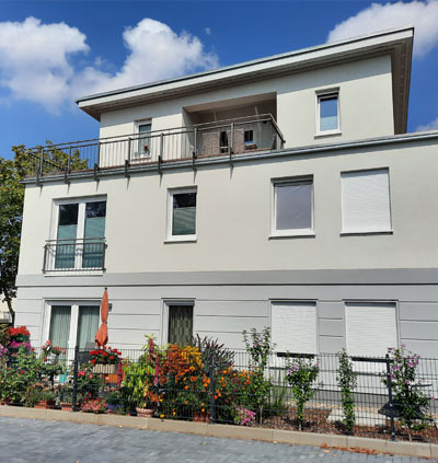Thumbnail Image 1